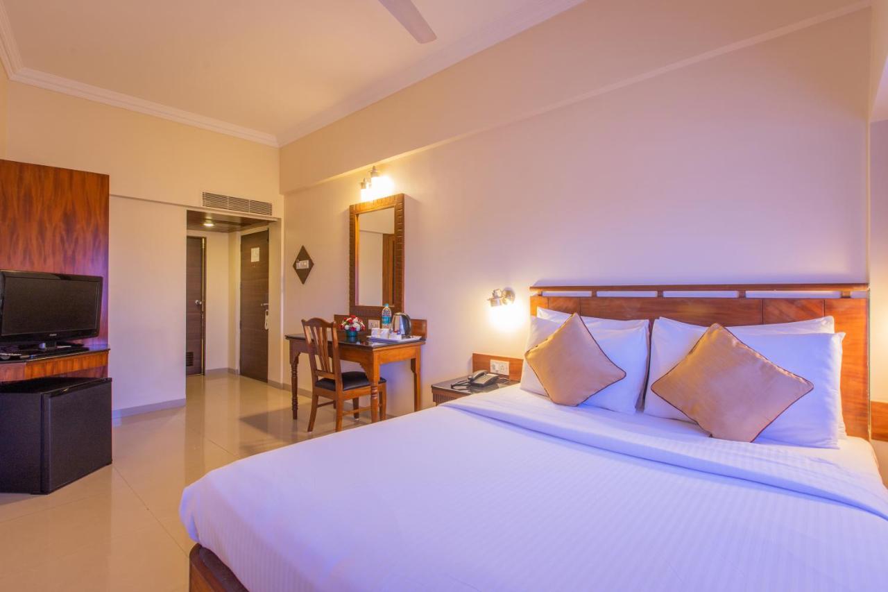 Standard Double Room,1077509221:JPEG