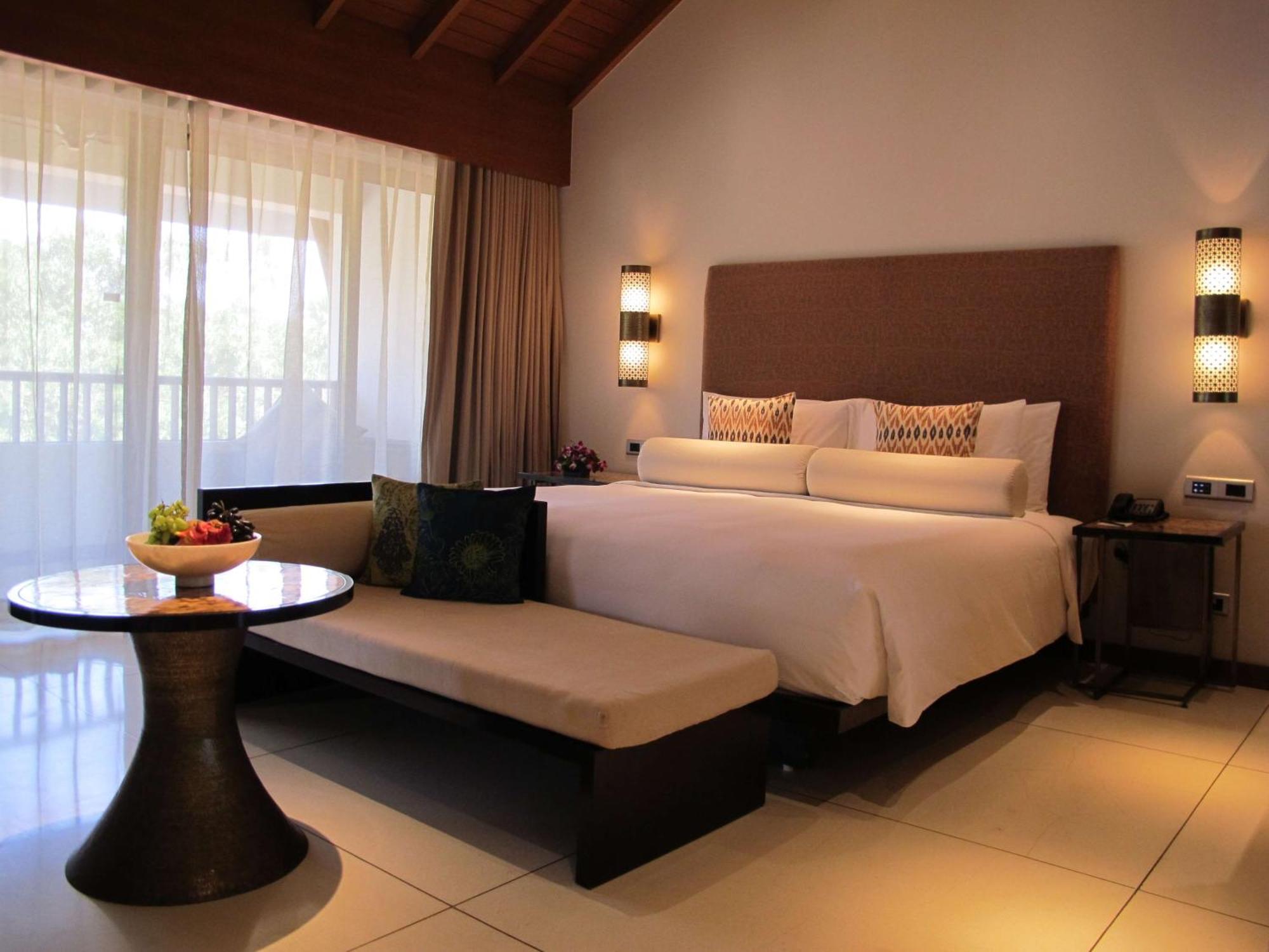 Family Suite with Balcony - Complimentary Gonsua beach shuttle service