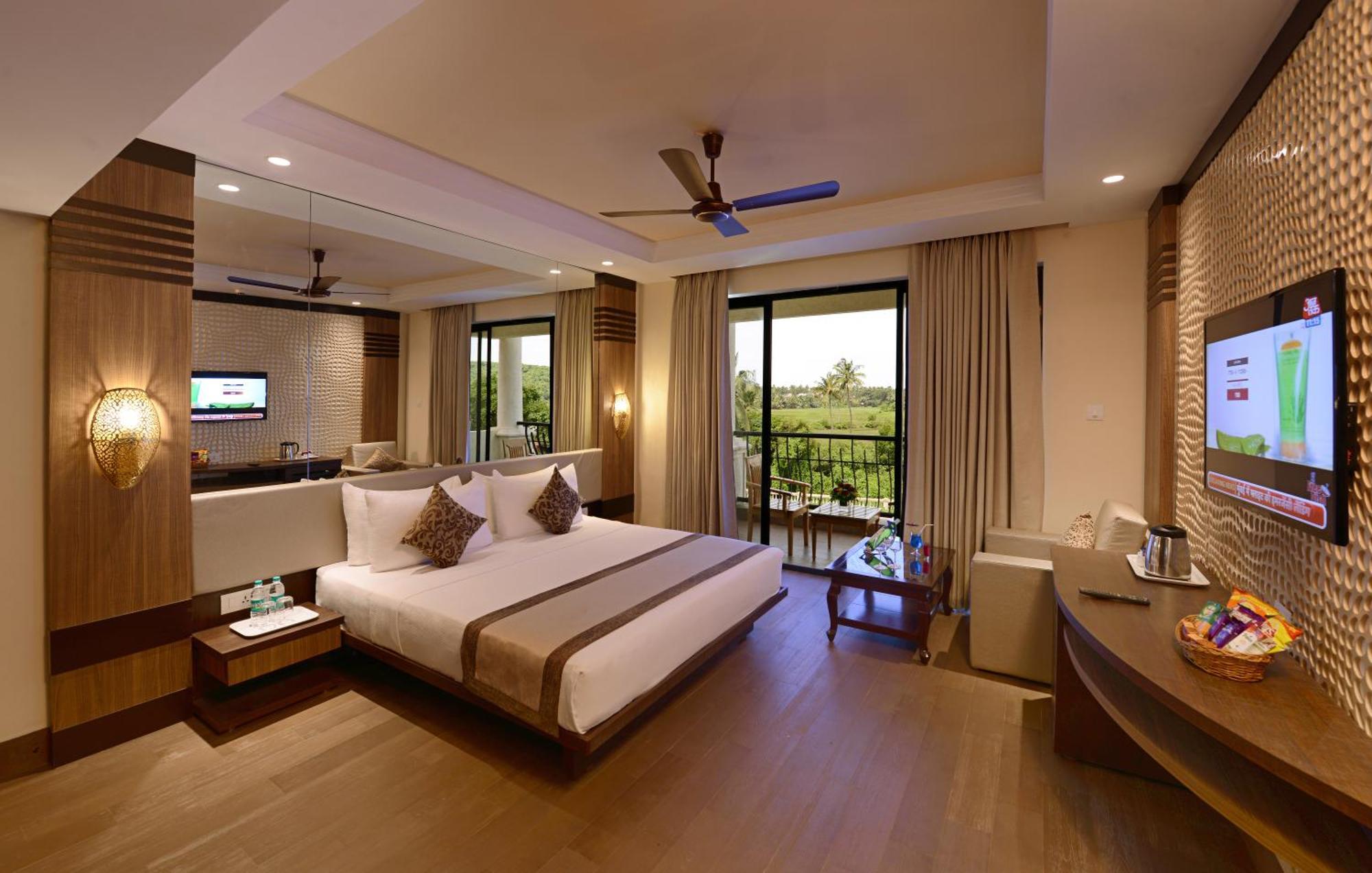 Deluxe Room Royale Wing