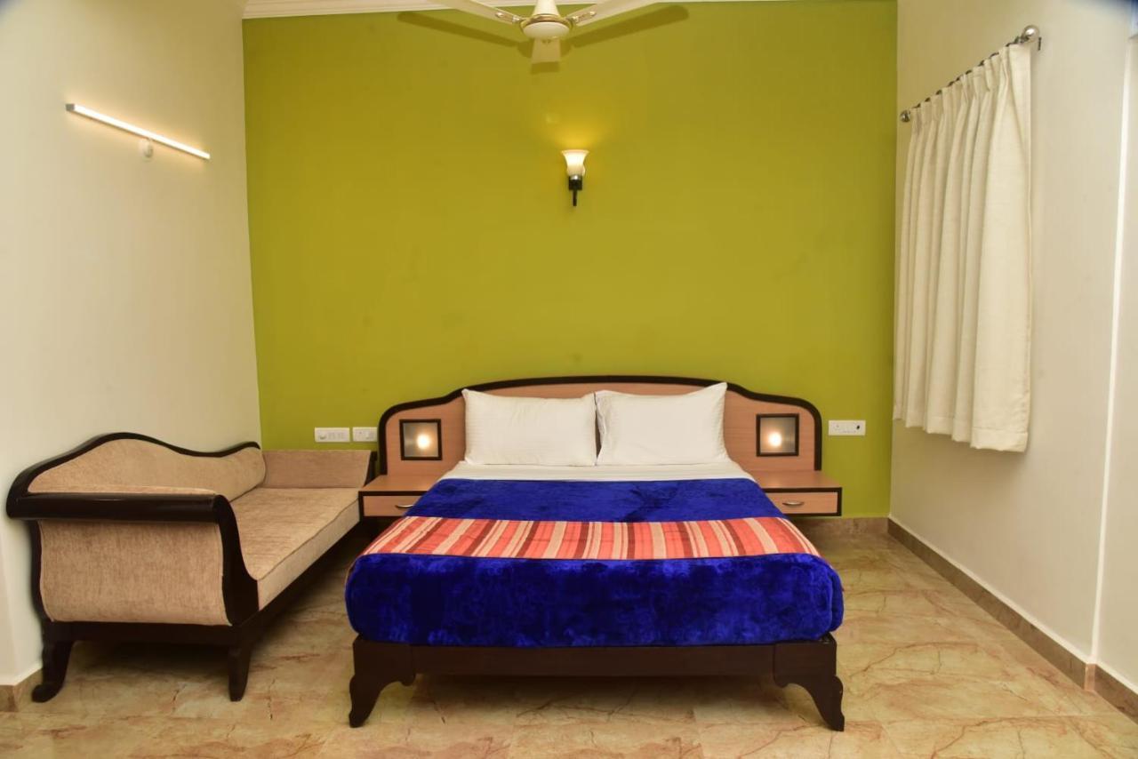 Sea View Front Deluxe AC Room