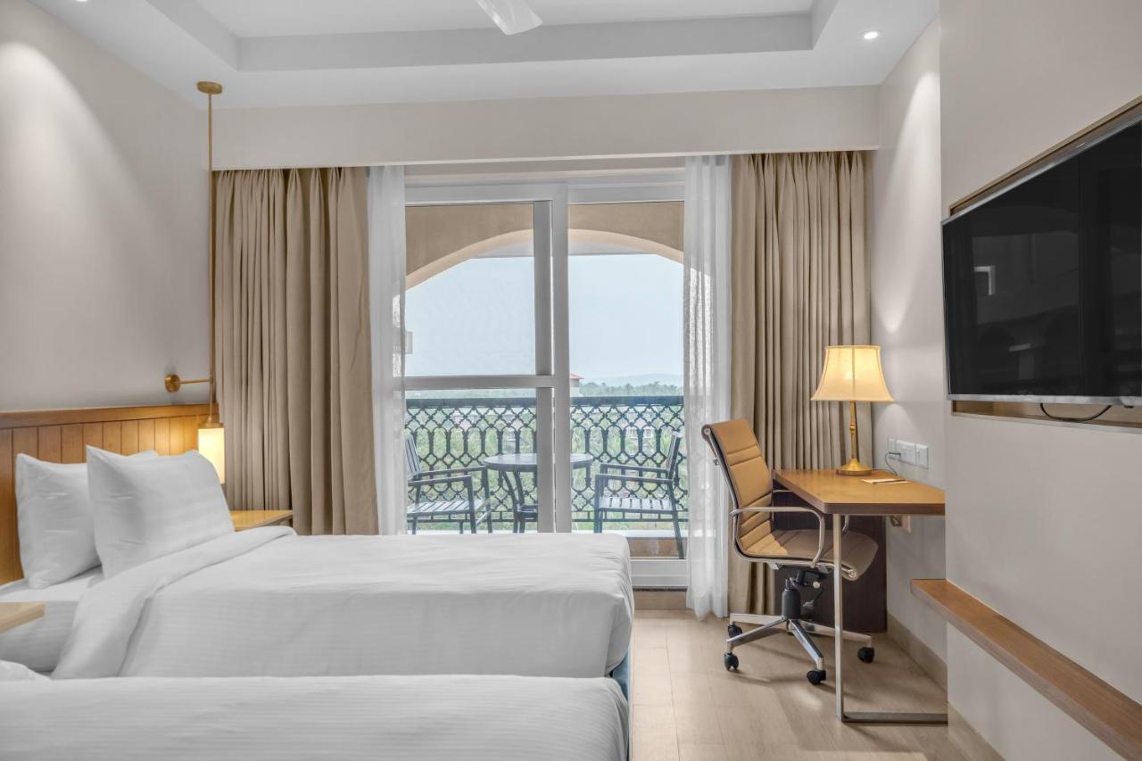 Pool View Twin Balcony -Kids’ swim classes + 15% off Food & Beverage