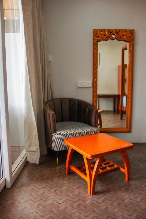 Chambre Double Deluxe - Vue Latérale sur Mer