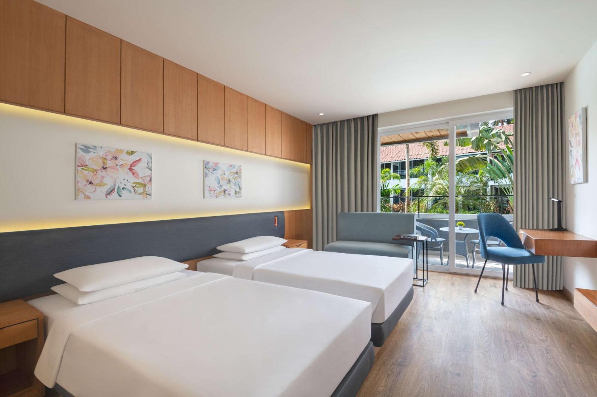 Twin Room with Balcony