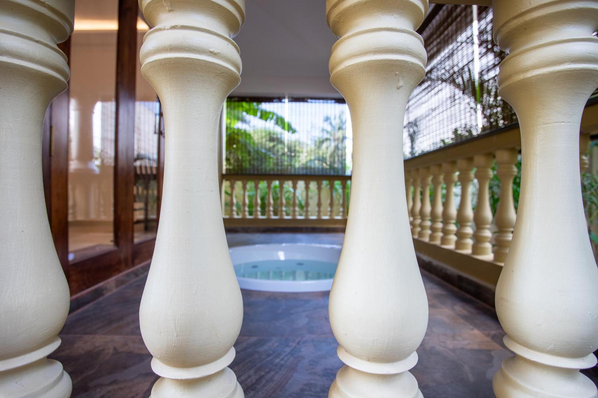 Cottage with Garden View,1541980174:JPEG