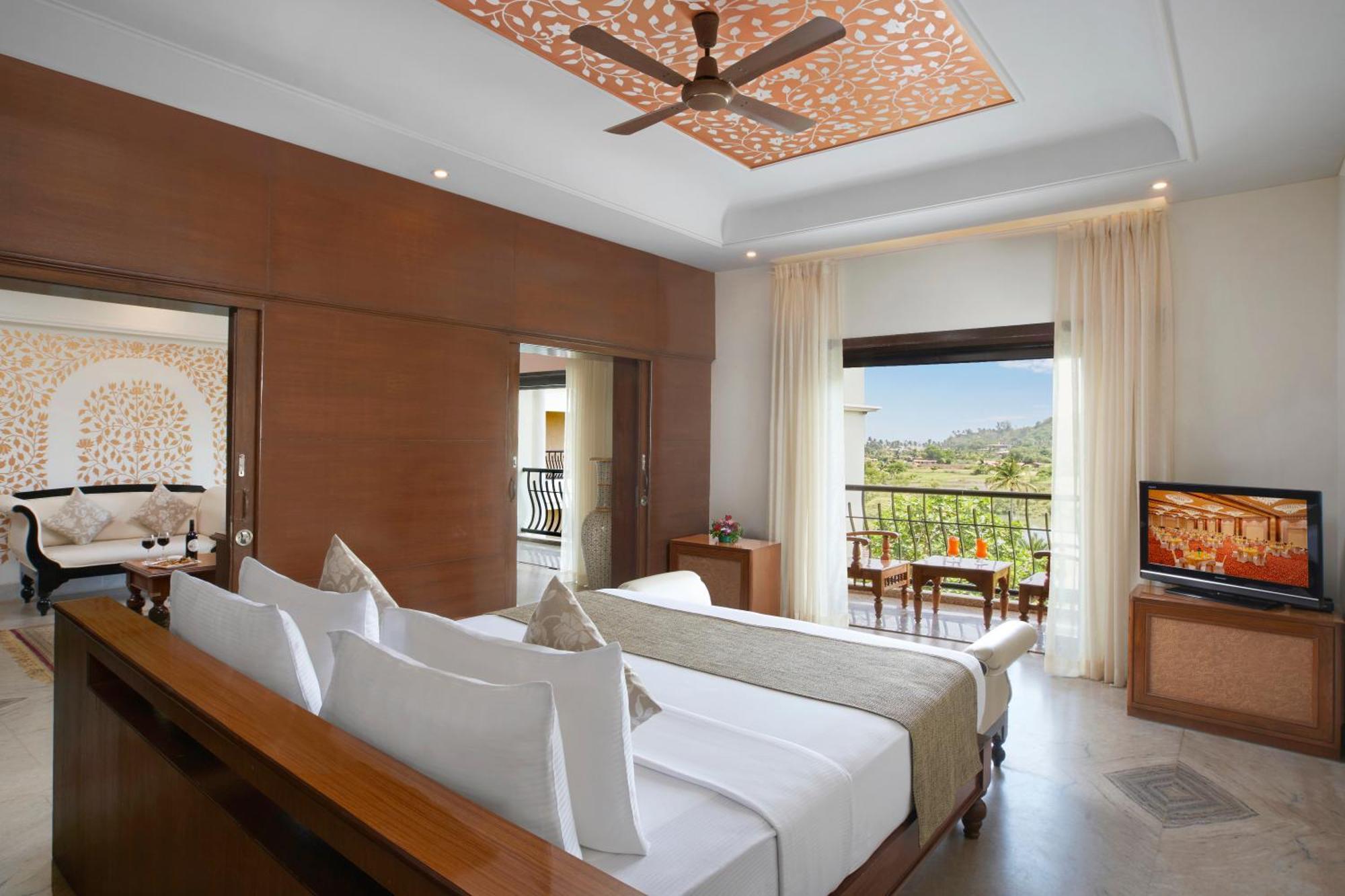 Royal Suite-Rio Wing on Food Beverages SPA