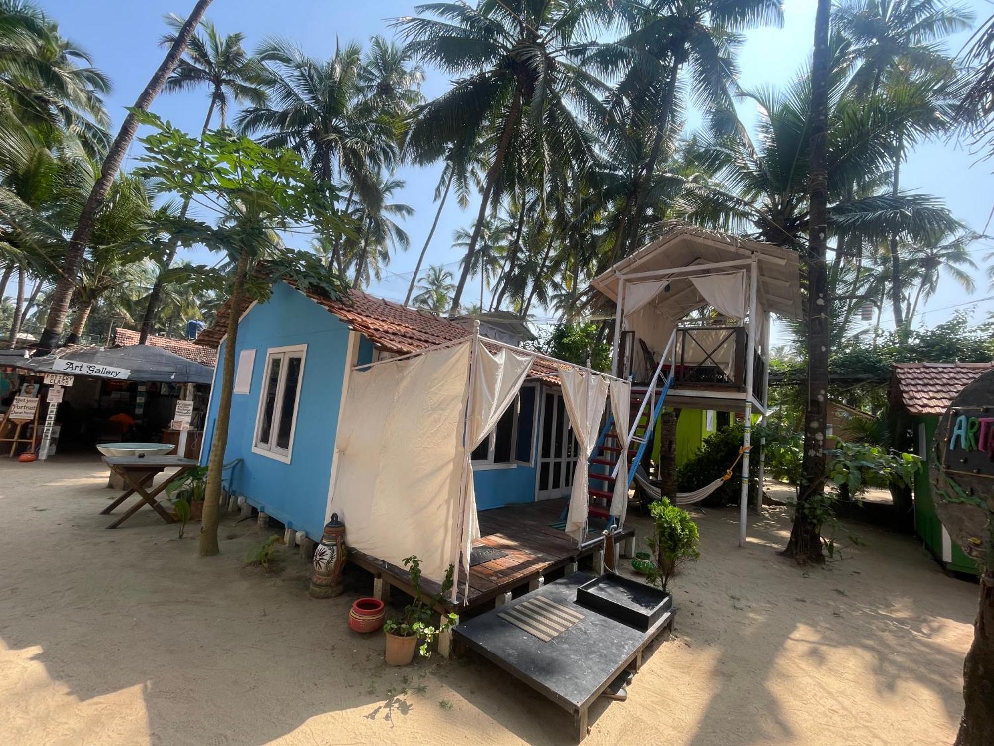 Family Room with Side Sea View,1625582980:JPEG