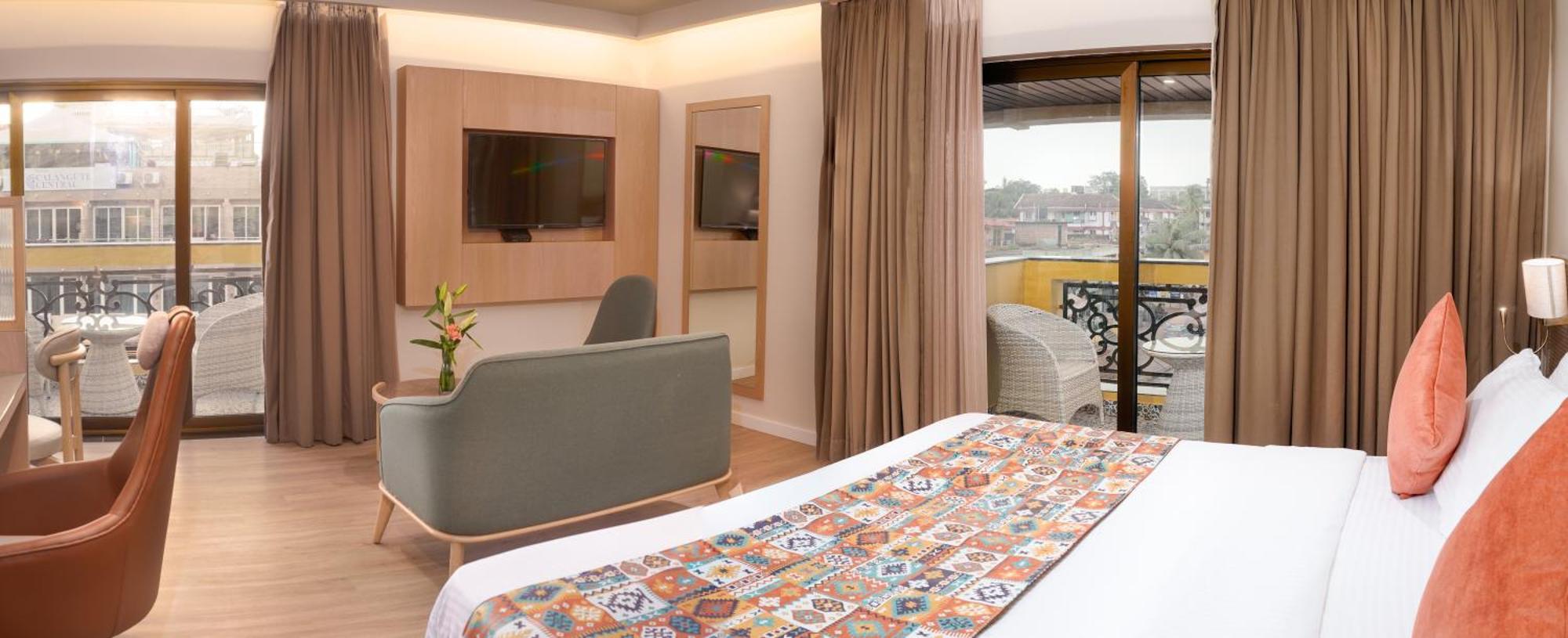 King Suite with Balcony,1626357371:JPEG