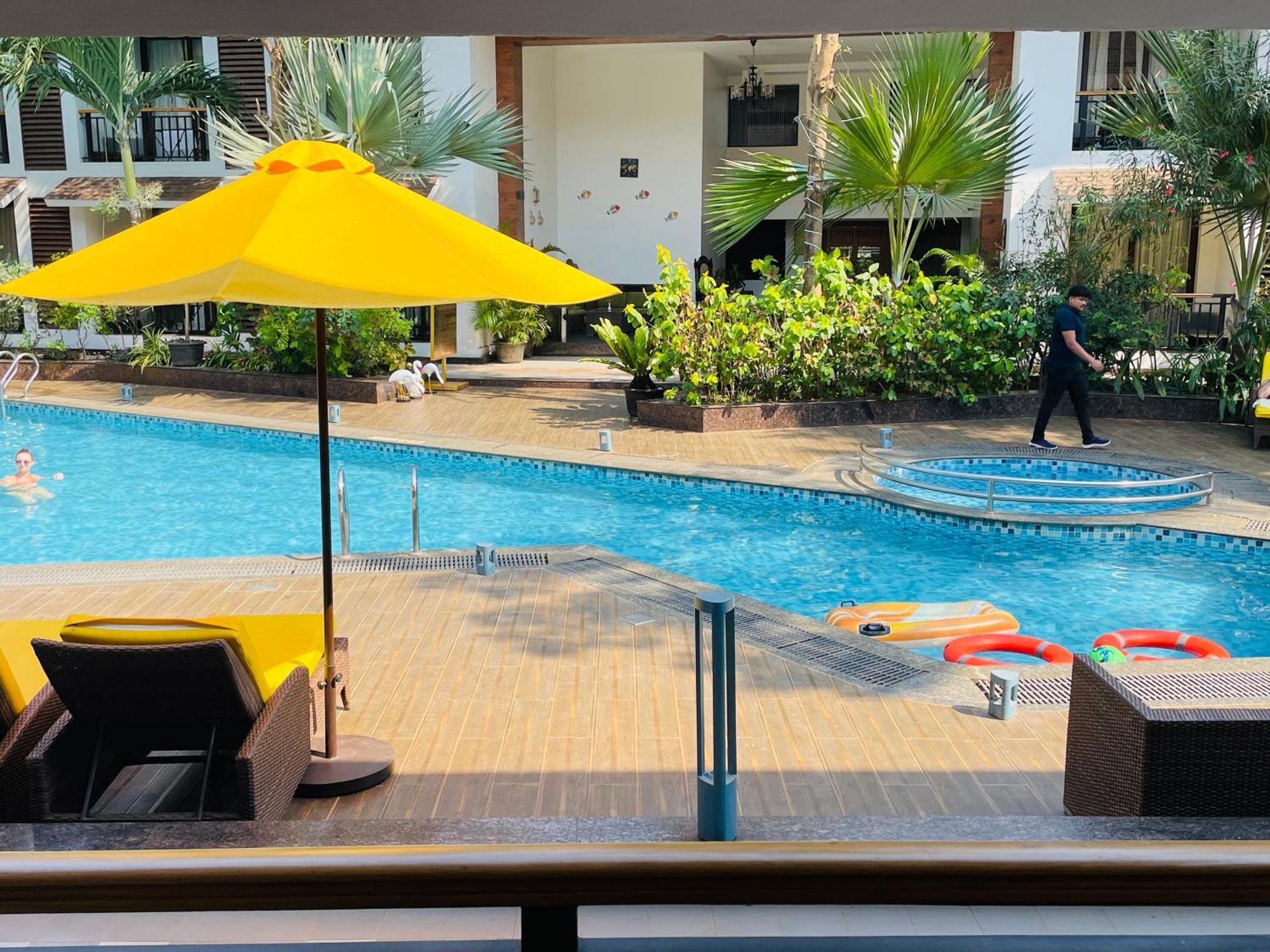 Pool View Double Rooms Balcony	 on F&B A la Carte Laundry SPA 60 minutes session 2 hours Early check or Late check out Subject to availability