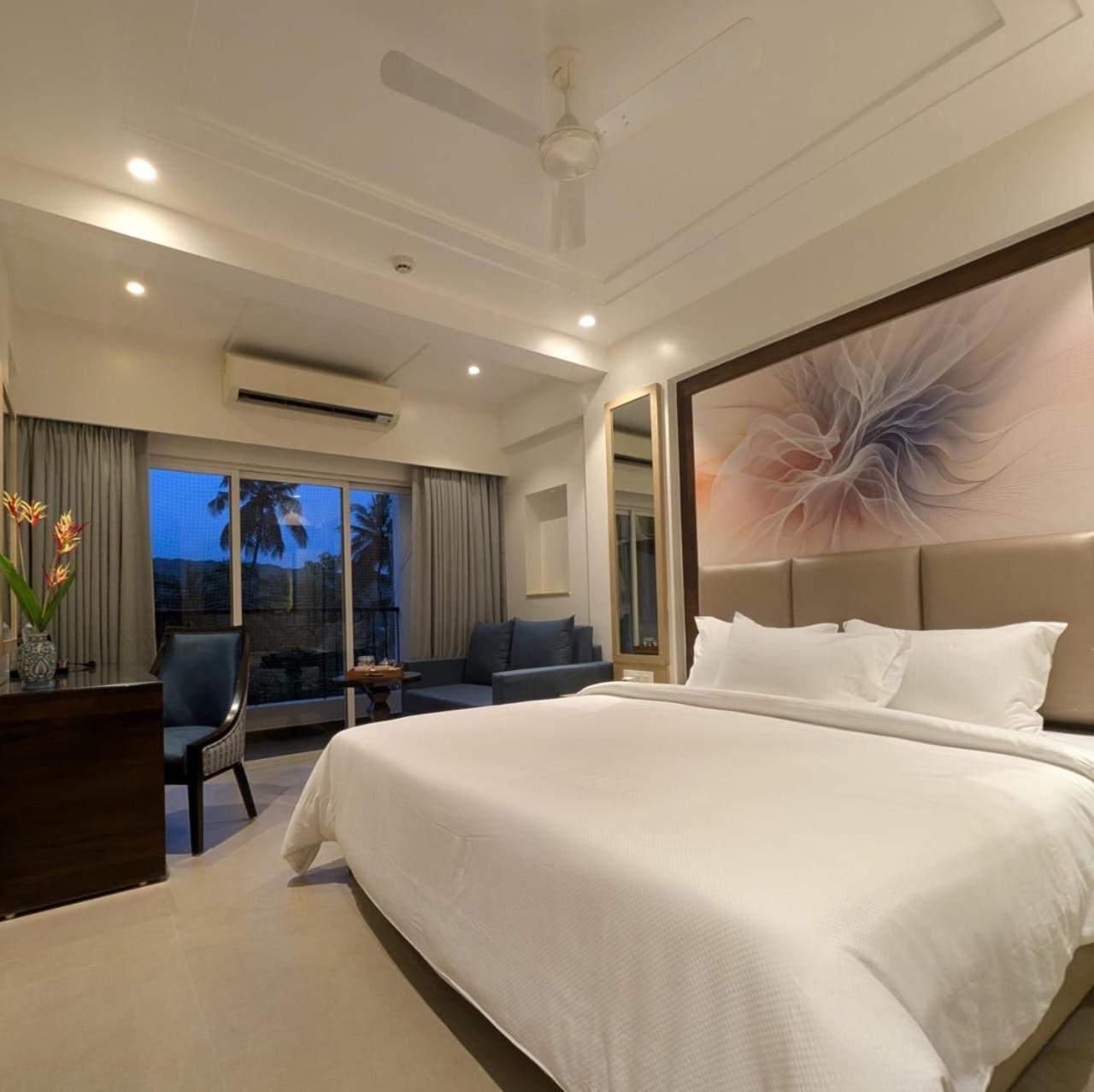 Meritas Signature Room with Balcony,1698247868:JPEG