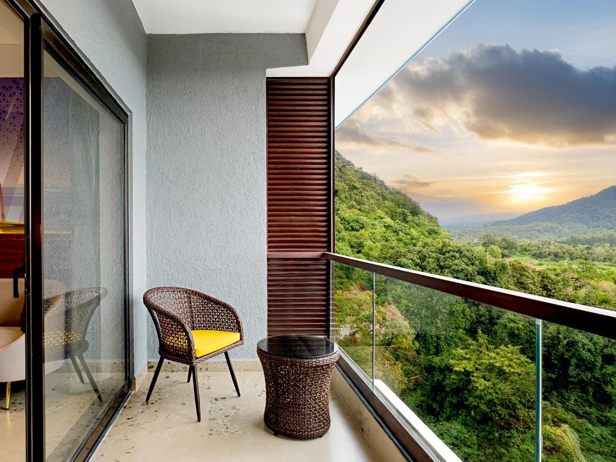Superior Twin Bed Room with Balcony