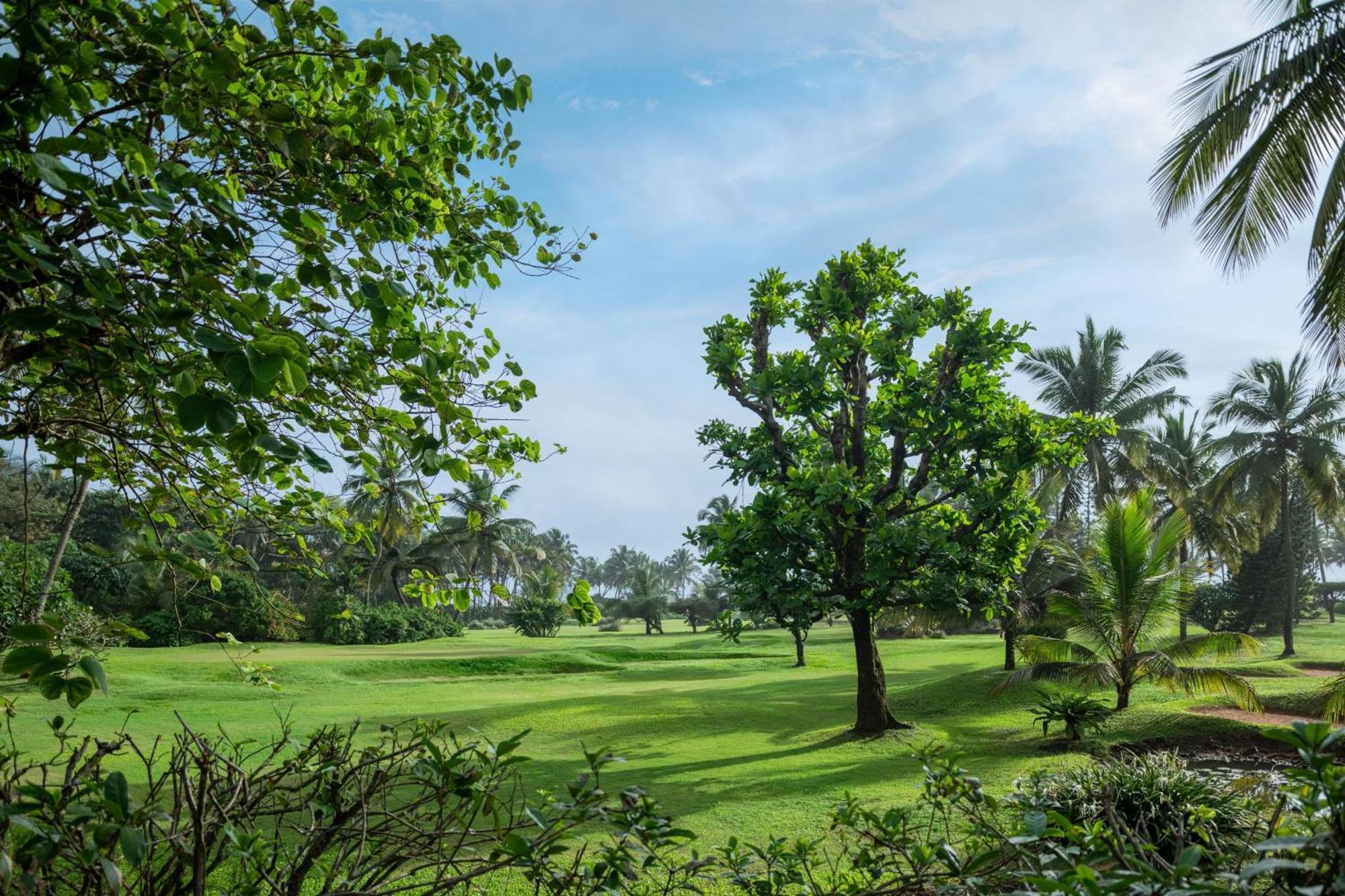 John Jacob Astor Villa - 2 Bedroom Villa, Plunge Pool - Private round trip Dabolim airport transfers