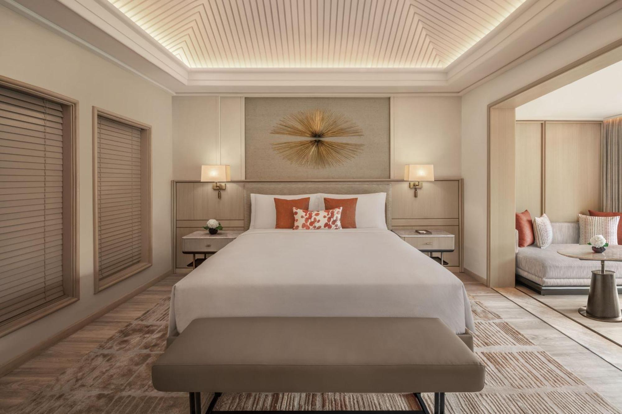 Conservatory Premier Room, 1 King, Lagoon View