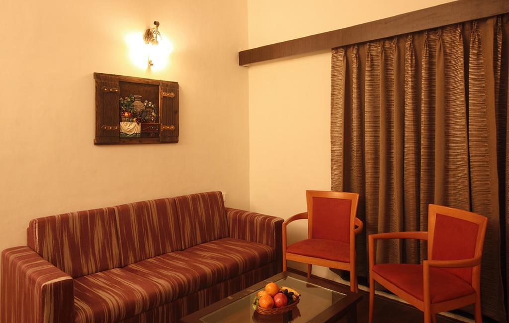 Deluxe Suite