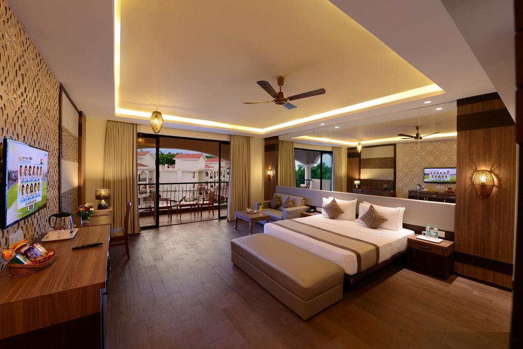 Ultra Luxury Suite Royal Wing