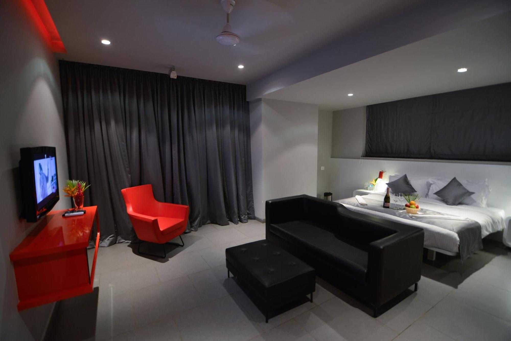 Party Suite,1618292165:JPEG