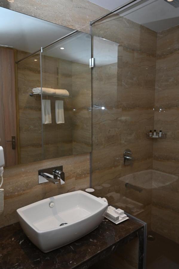 Deluxe Twin Room - 10% Discount on Food & Beverages,973565455:JPEG