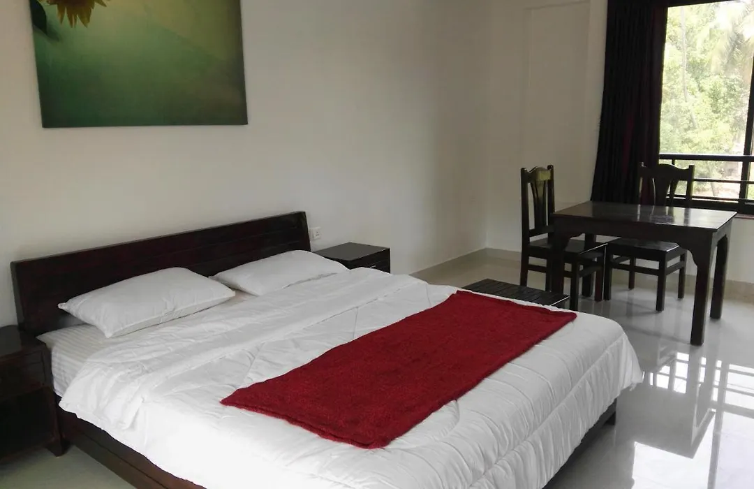 Hotel Wave Morjim-1