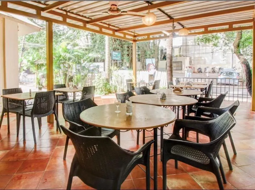 Banyan Tree Courtyard-1