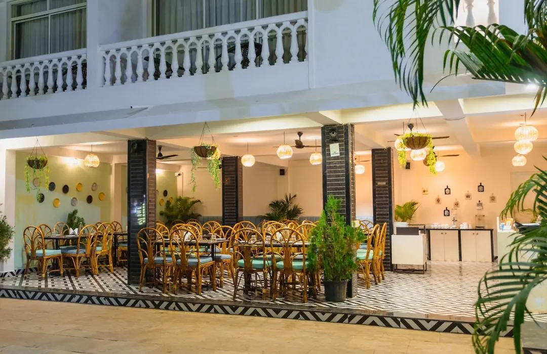 La Vaiencia Beach Resort, Morjim-1