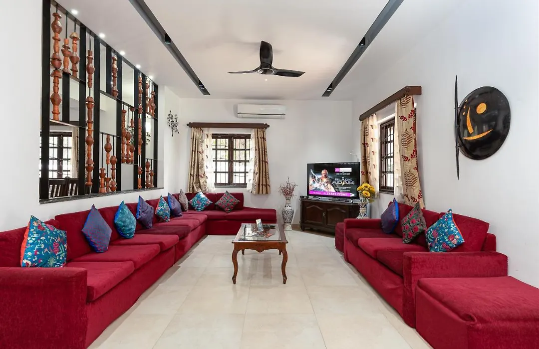 Lavish Executive Villa With Private Swimming Pool-1