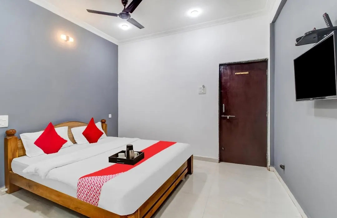 Oyo Shree Sai Holiday Homes Near Calangute Beach-1