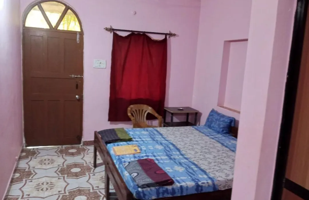 Romaldo Guest House-1