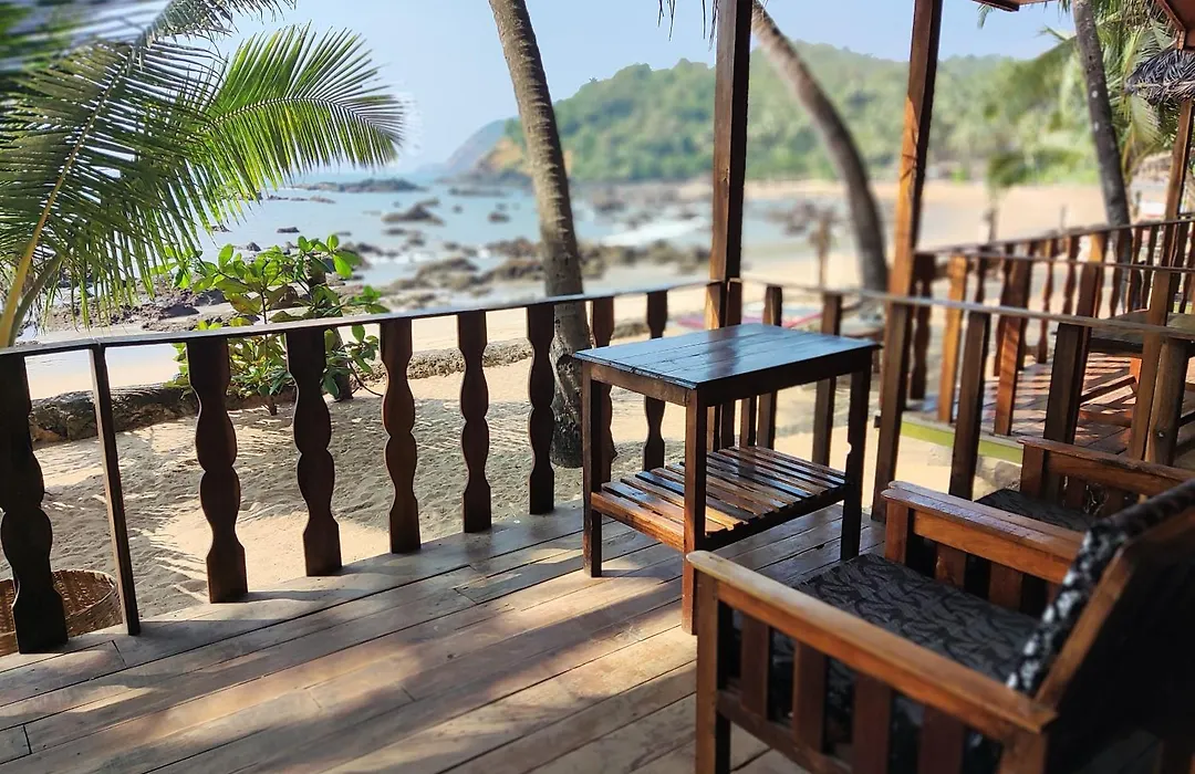 Sea Front Cottage Little Khola-1