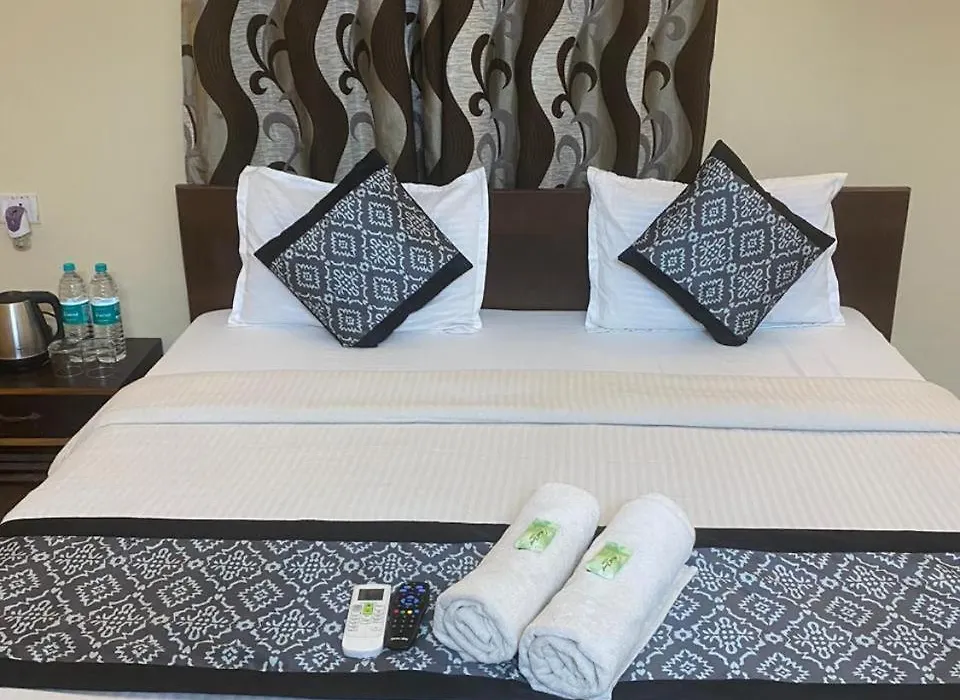 Baga Beach Crystal-1