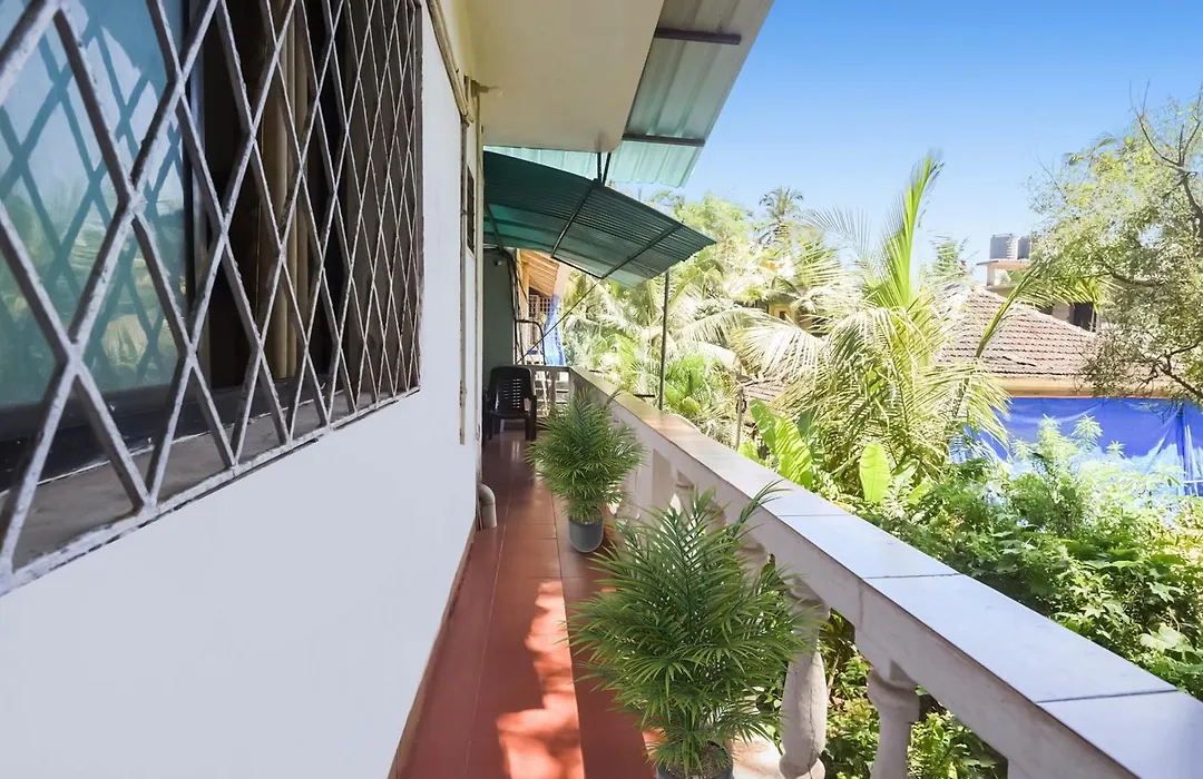 Oyo Hotel Candolim Inn Near Candolim Beach-1