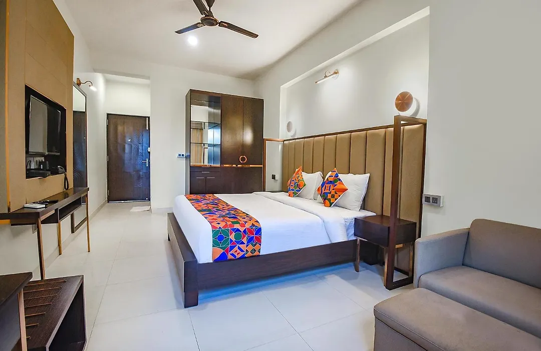Fabhotel Prime Infantaria Comfort With Pool, Calangute Beach - 500M From Calangute Beach-1