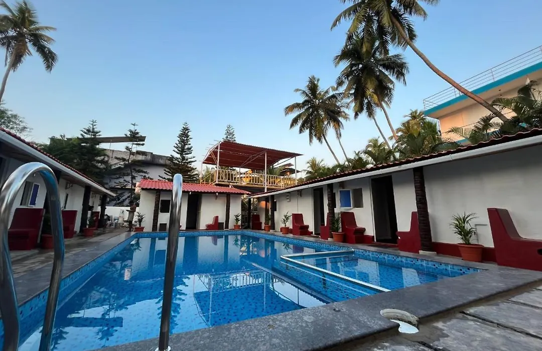 La Paulo'S Back To Basic Beach Resort-1