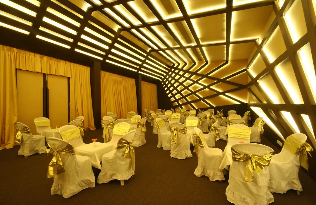 The Golden Crown-1