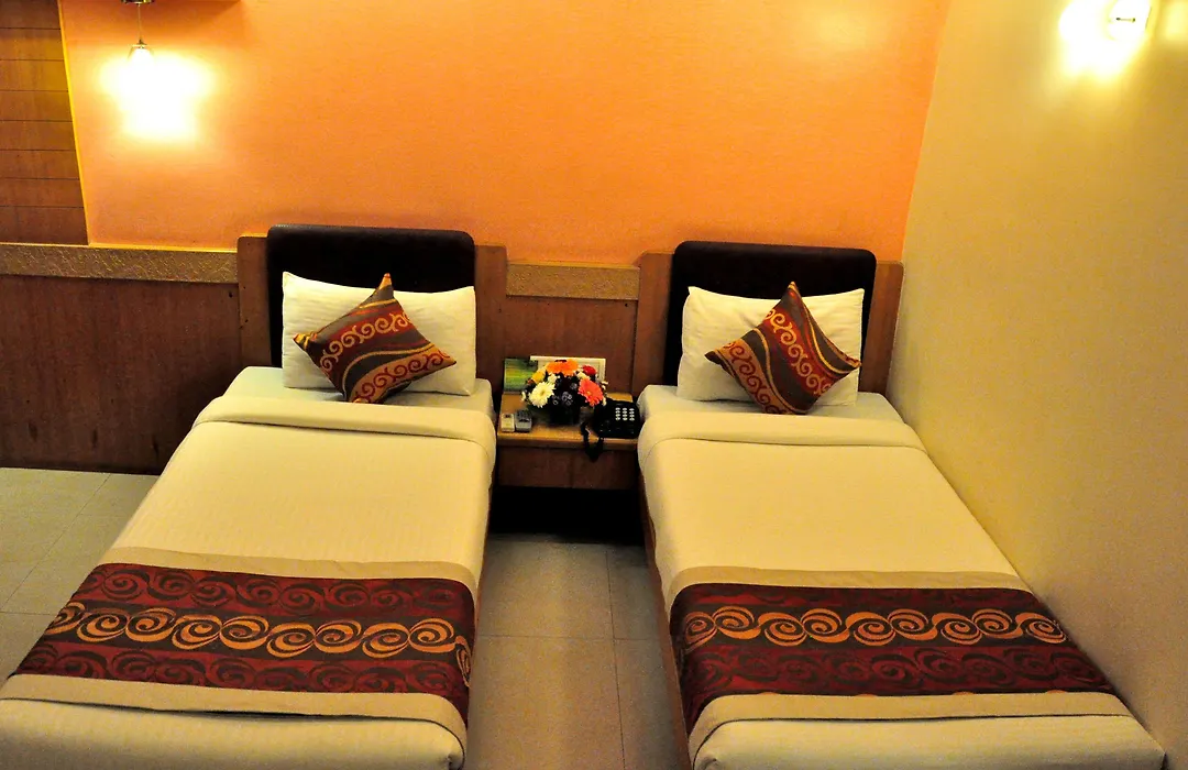 Hotel Supreme Business Class-1