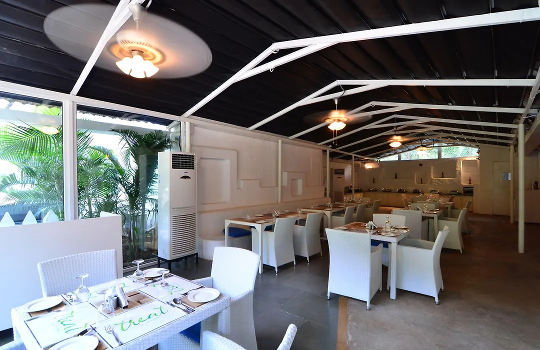 Azzure By Spree Hotel-1
