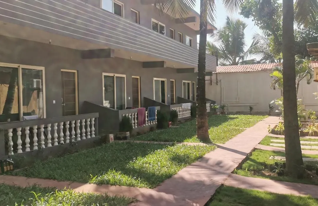 Cocks Town-1