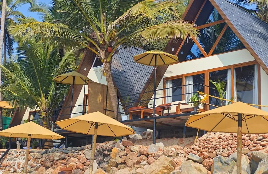 Colomb Sea View Cottages-1