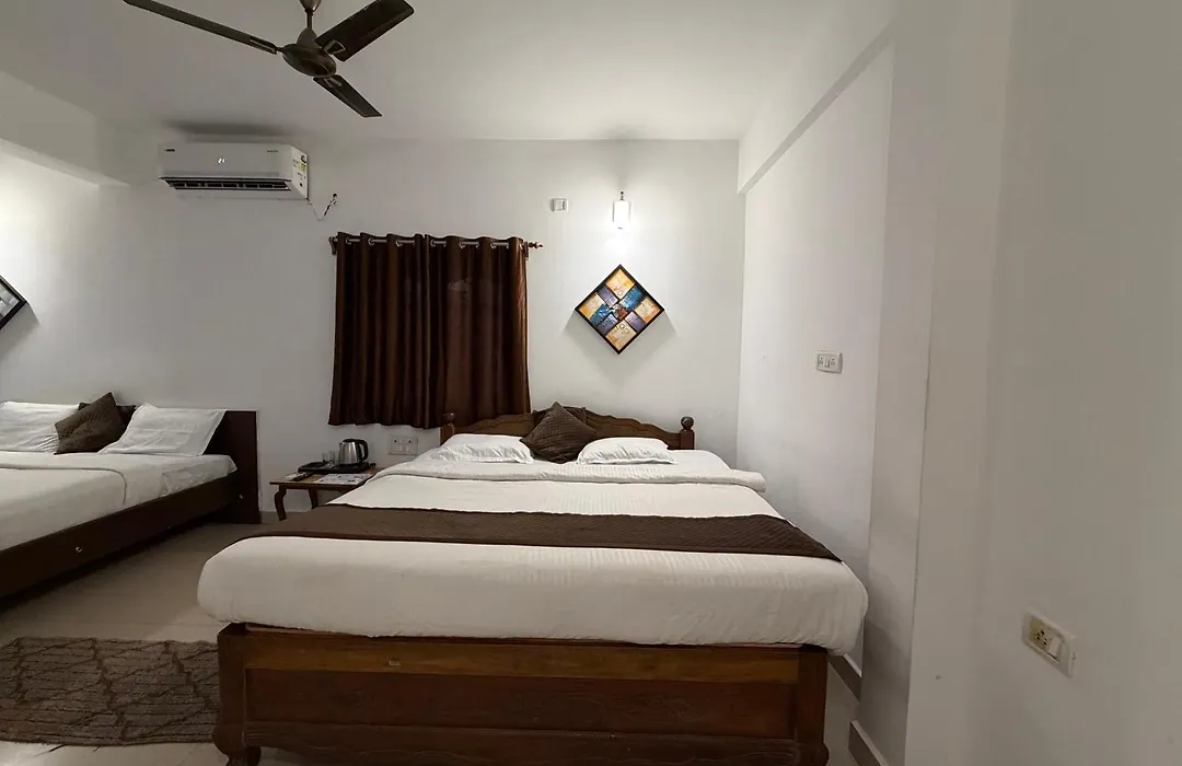 The Aura Rooms, Calangute-1