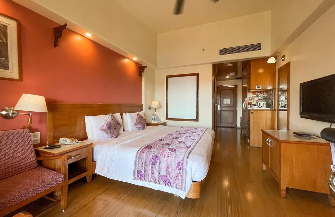 Acron Candolim Regina-1