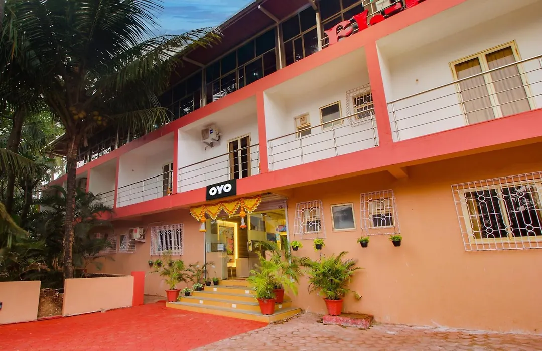 Collection O Rest Inn Beach Guest House-1