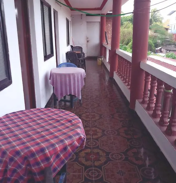 Budget Beach Stay In Tito'S Lane-1
