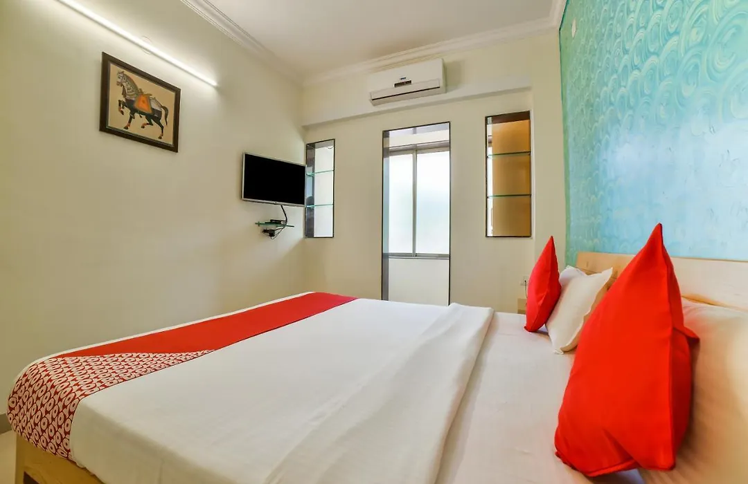 Oyo 12993 Pramila Court-1