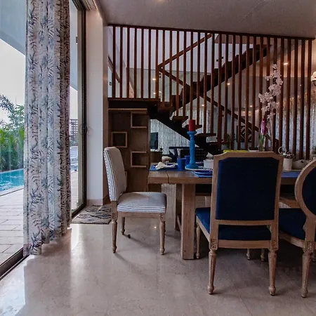 The Cloverleaf Super Luxury Villa Goa With Private Pool, North Goa-3