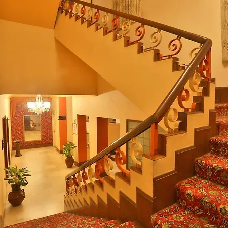 Hotel Mandovi-2