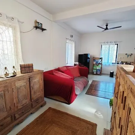 The Maroon Beach House-3