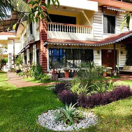 Shanu'S Seaside Inn - A Family-Run Guesthouse Just 100 Metres From Candolim Beach-3