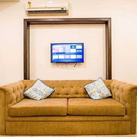 Marine Studios By Le Pension Stays-2