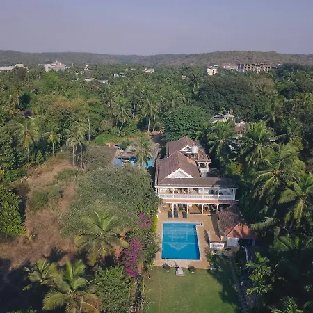 Beachfront Mansion With Pool-3