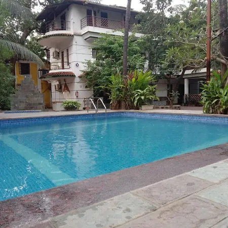 Villa Agusta Hotel And Hostel-2