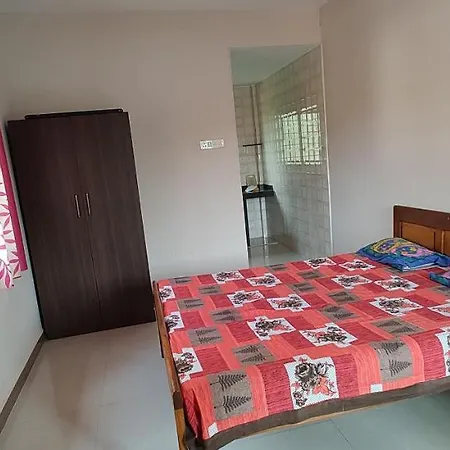 Rn Guest House-2