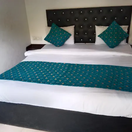 Aarav Home Stay-2
